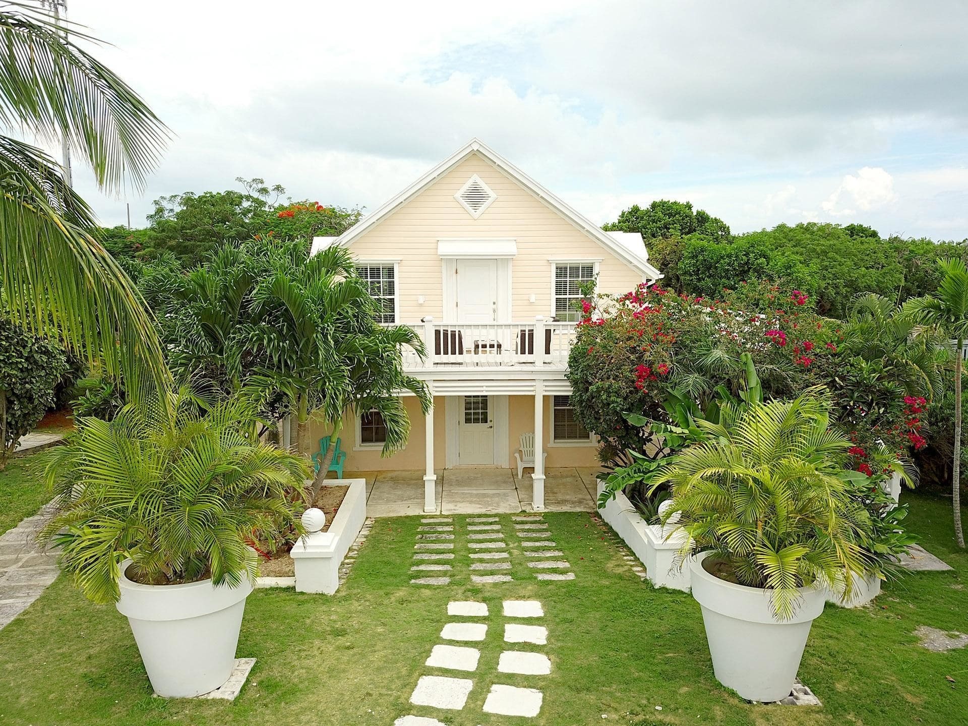 Peach House Upstairs Villa Governor's Harbour Exterior photo